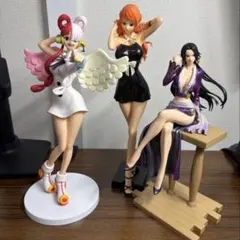 ワンピース フィギュアセット (ナミ・ロビン・ウタ)