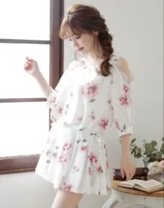 LIZ LISA　当時物　姫系　オフショルダー　スカパンワンピース　コンビネゾンのサムネイル