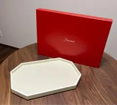 バカラオクトゴントレイM白新品未使用