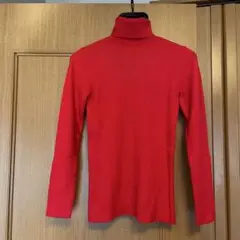 タートルネック 赤