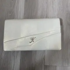 ホワイト クラッチバッグ