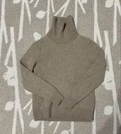 UNIQLO ベージュ タートルネック セーター S