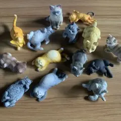 猫のミニチュアフィギュア 14体セットのサムネイル