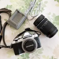 【豪華5点セット】オリンパス OM-D E-M10 希少レンズ4本まとめ売り 豪華5点セット】オリンパス OM-D E-M10 希少レンズ4本まとめ売り