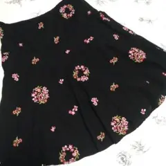 TOCCA 花刺繍スカート　黒のサムネイル