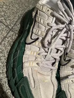 Nike スニーカー グレー/グリーン　p-6000