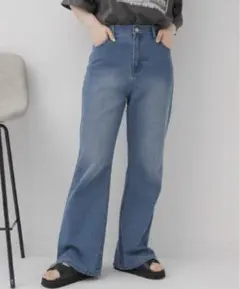 ハイウエストフレアデニムパンツ