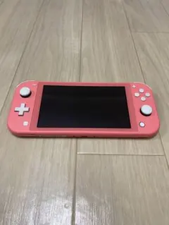 Nintendo Switch Lite コーラル