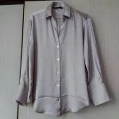 ZARA ベージュ 長袖シャツ S