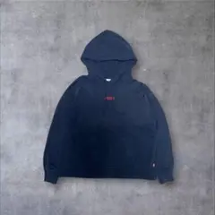 リーバイス　黒フーディ　パーカー　レディース短丈　フェード　炭黒　Levi'sのサムネイル