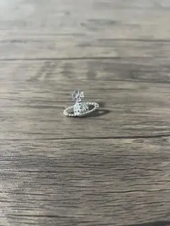 Vivienne Westwood オーブ ピアス シルバーカラーのサムネイル