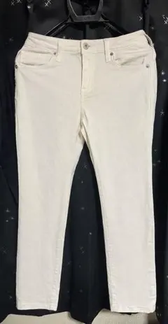 GU ホワイト スキニーパンツ