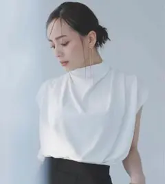 2025年最新】ドレープネック anuansの人気アイテム - メルカリ