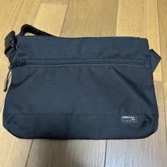 サコッシュ　コーデュラ