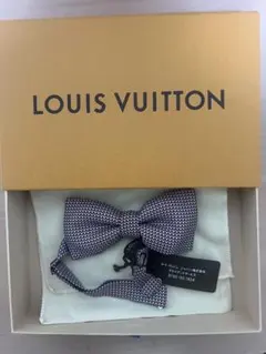 蝶ネクタイ スーツ