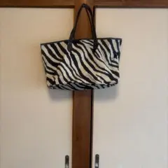 ゼブラ柄キャンバストートバッグ