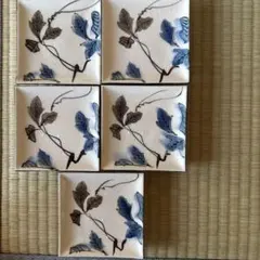 青と茶色の葉模様の小皿セット
