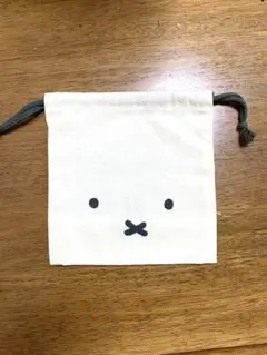 ミッフィー　巾着　ポーチ　フェイス