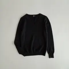 ユニクロ　Vネック　カシミヤ100%　ニット　黒　Ｓ