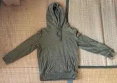 Levi’s オリーブグリーン フード付きパーカー