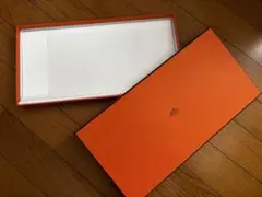 Hermès ギフトボックス オレンジ