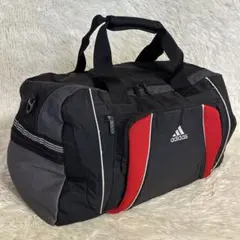 adidas ロゴ刺繍入り 大型 ボストンバッグ 黒 ショルダー　修学旅行　合宿