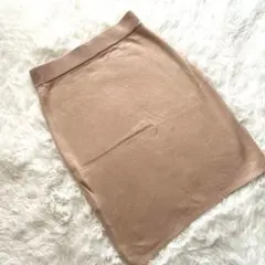 春色ピンク　earth music &ecologyタイトスカート アース　美品