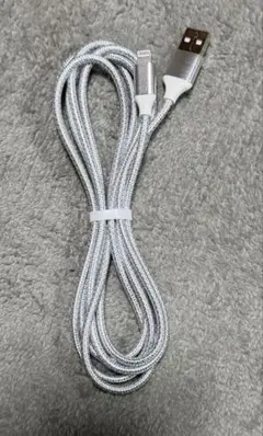 Lightningケーブル 2m