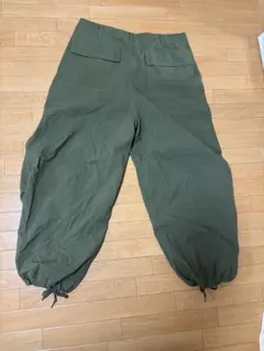 BEAMS HEART ワイドパンツ オリーブ