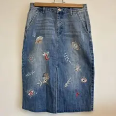 デニムスカート　刺繍　ラインストーン　飾り　スリット