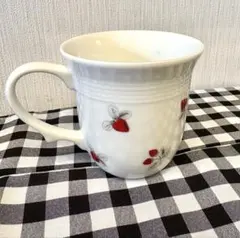 アフターヌーンティー リビング いちごデザイン 陶器製マグカップ 苺柄マグカップ