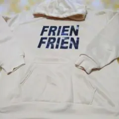 Riffのベージュ色地に黒で英語FRIENのメンズの裏起毛のフード付きパーカー