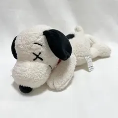 KAWS UNIQLO SNOOPY スヌーピー ぬいぐるみ Sのサムネイル