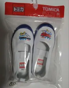トミカ 上履き 18.0センチ　未使用品！