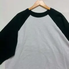 黒 長袖カットソー