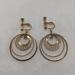 イヤリング フープデザイン ゴールドカラー ネジバネ式