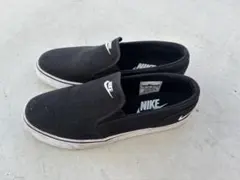 NIKE スリッポン ブラック スニーカーのサムネイル