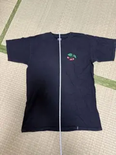 H.U.F. CHERRY BOMBERS Tシャツ 1986のサムネイル