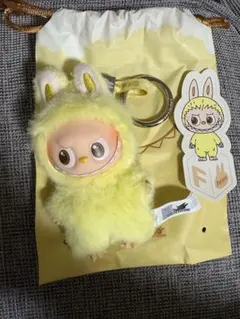 ラブブ イニシャル F 未使用 ぬいぐるみペンダント