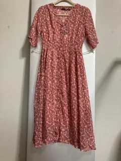 ユニクロ☆花柄ワンピース☆新品のサムネイル