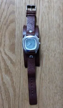《ジャンク》FOSSIL　big tic　レディース腕時計のサムネイル