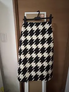 ハウンドトゥースパターン タイトスカート