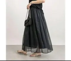 黒　リヴドロワ RIVE DROITE シアーチェックボリュームスカート