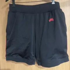 ナイキ SB ハーフパンツ　メッシュ　ブラック　L ライン　パンツのサムネイル