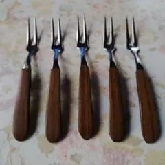 Item thumbnail for item 8c49368a-21f8-4c73-b6cb-2269ea080e1e