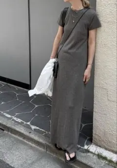 新品タグ付き feepur カットリブハーフスリーブワンピース