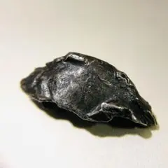 開運・金運！貴重【鉄質隕石】 オクタヘドライト 原石ブロック 347g 2025年最新】オクタヘドライトの人気アイテム - メルカリ