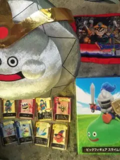ドラゴンクエスト ダイカットタオル ロトの盾 - メルカリ