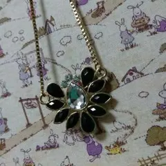 ビジューネックレス