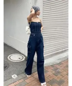 EVRISダークデニム ストラップレスオーバーオールのサムネイル